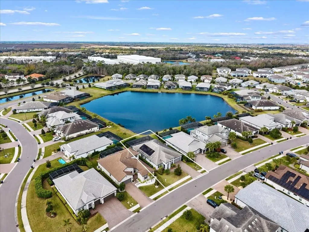 2024 Woodleaf Hammock Court Bradenton FL 34211