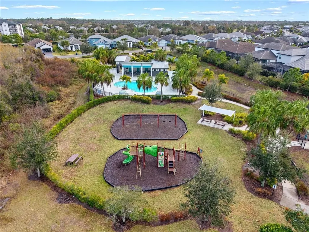2024 Woodleaf Hammock Court Bradenton FL 34211