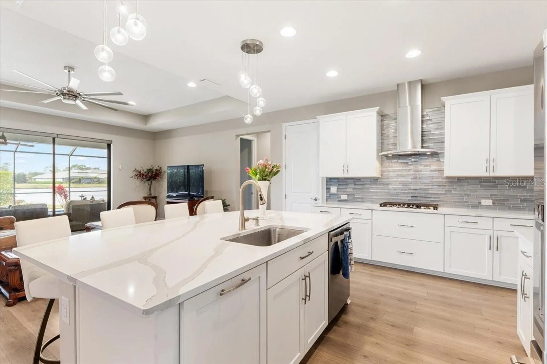 2024 Woodleaf Hammock Court Bradenton FL 34211