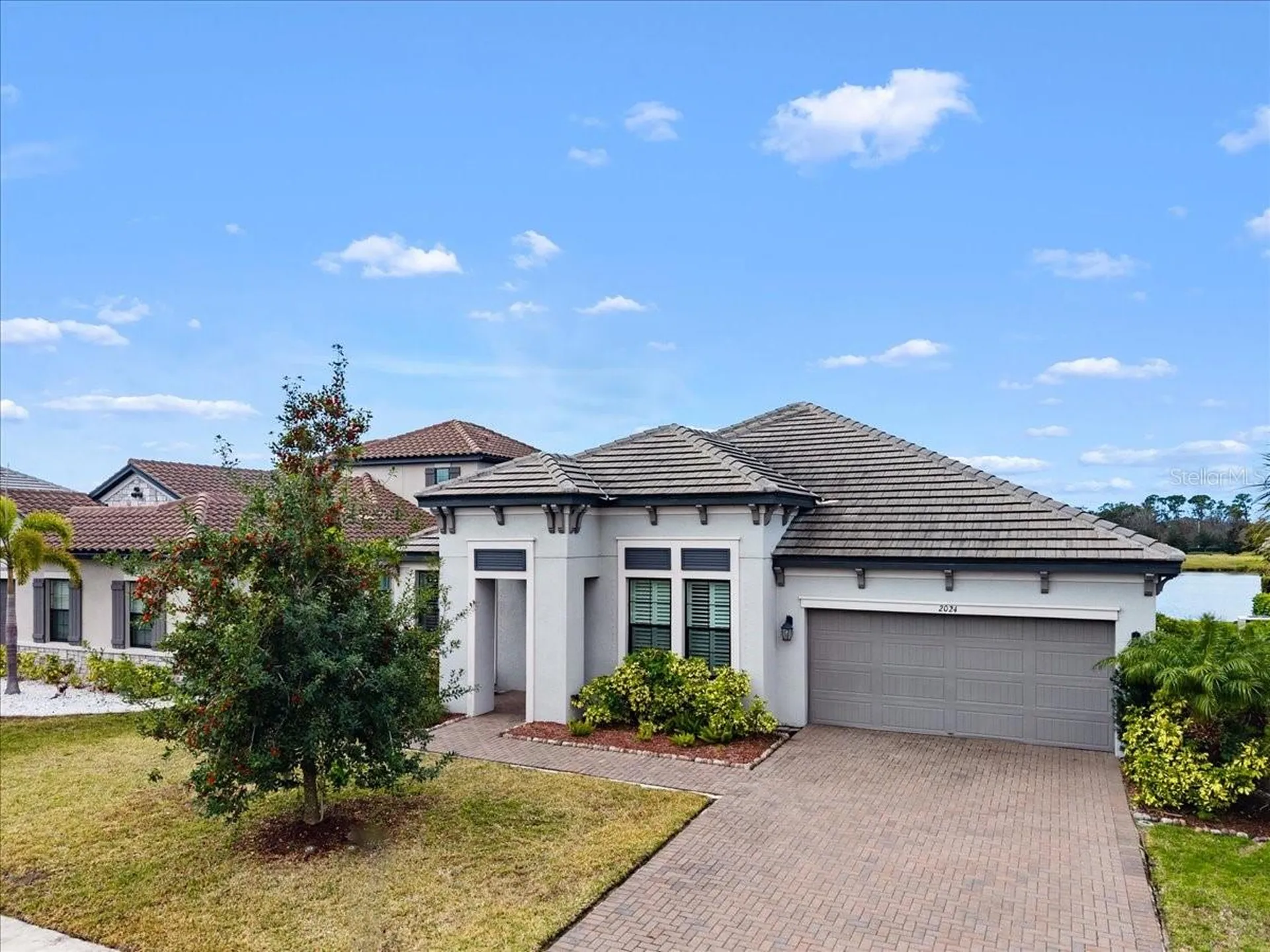 2024 Woodleaf Hammock Court Bradenton FL 34211