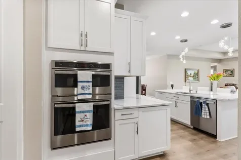 2024 Woodleaf Hammock Court Bradenton FL 34211