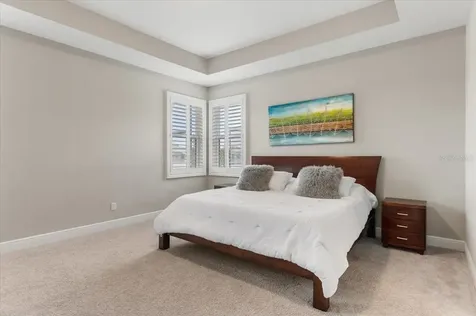 2024 Woodleaf Hammock Court Bradenton FL 34211