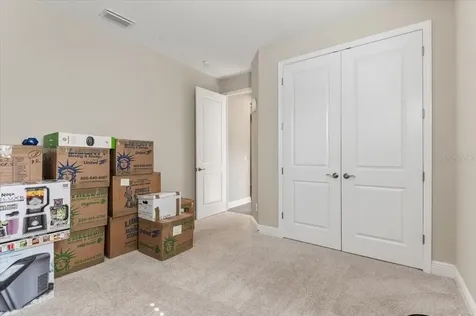2024 Woodleaf Hammock Court Bradenton FL 34211