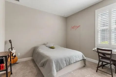 2024 Woodleaf Hammock Court Bradenton FL 34211