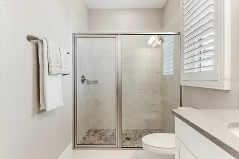 2024 Woodleaf Hammock Court Bradenton FL 34211