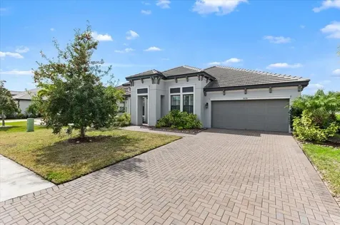 2024 Woodleaf Hammock Court Bradenton FL 34211