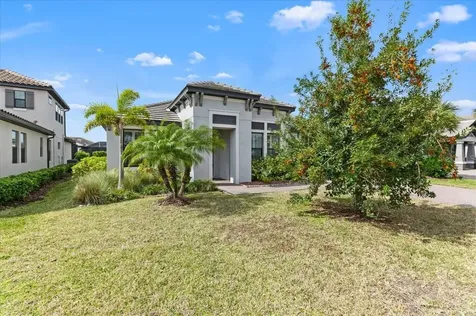 2024 Woodleaf Hammock Court Bradenton FL 34211