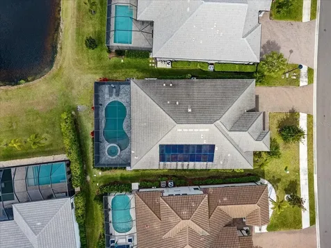 2024 Woodleaf Hammock Court Bradenton FL 34211