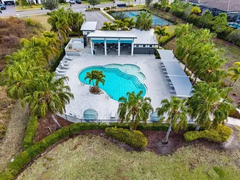2024 Woodleaf Hammock Court Bradenton FL 34211