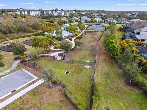 2024 Woodleaf Hammock Court Bradenton FL 34211