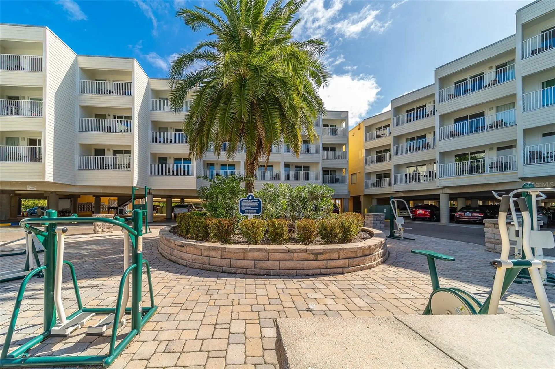 2506 N Rocky Point Drive Tampa FL 33607