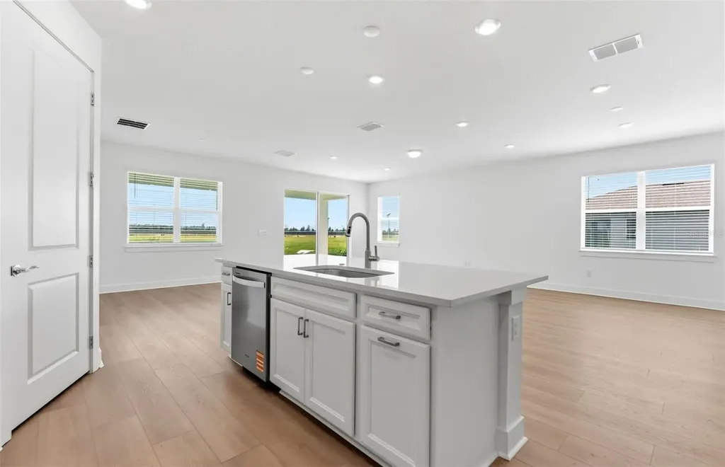 9939 Johnson Oaks Glen Parrish FL 34219