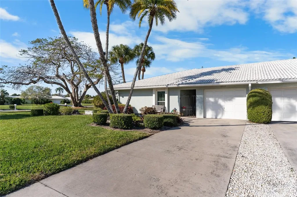 6712 11th Avenue W Bradenton FL 34209