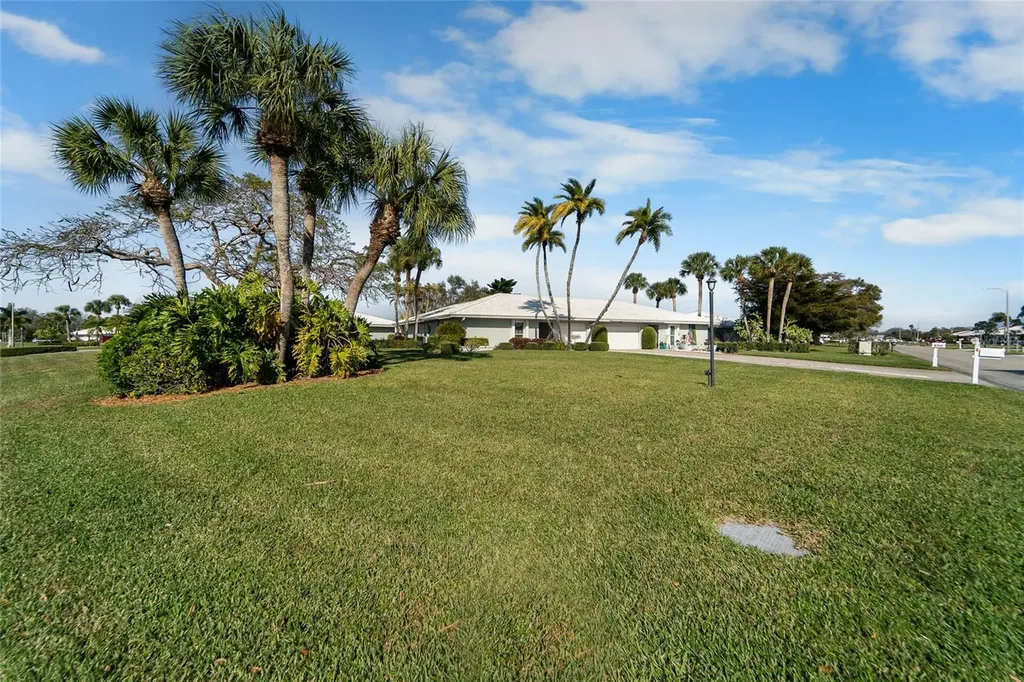 6712 11th Avenue W Bradenton FL 34209