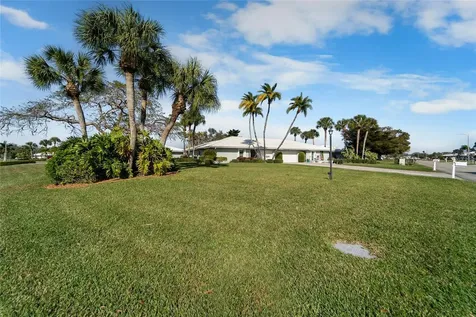 6712 11th Avenue W Bradenton FL 34209