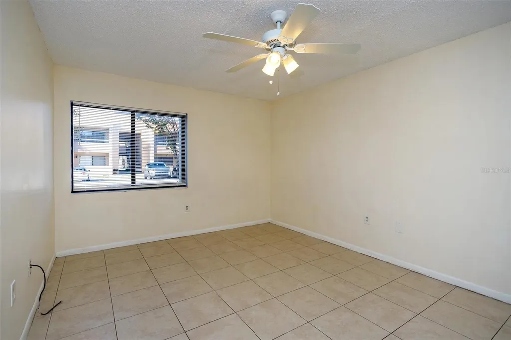 5013 Vineland Road Orlando FL 32811