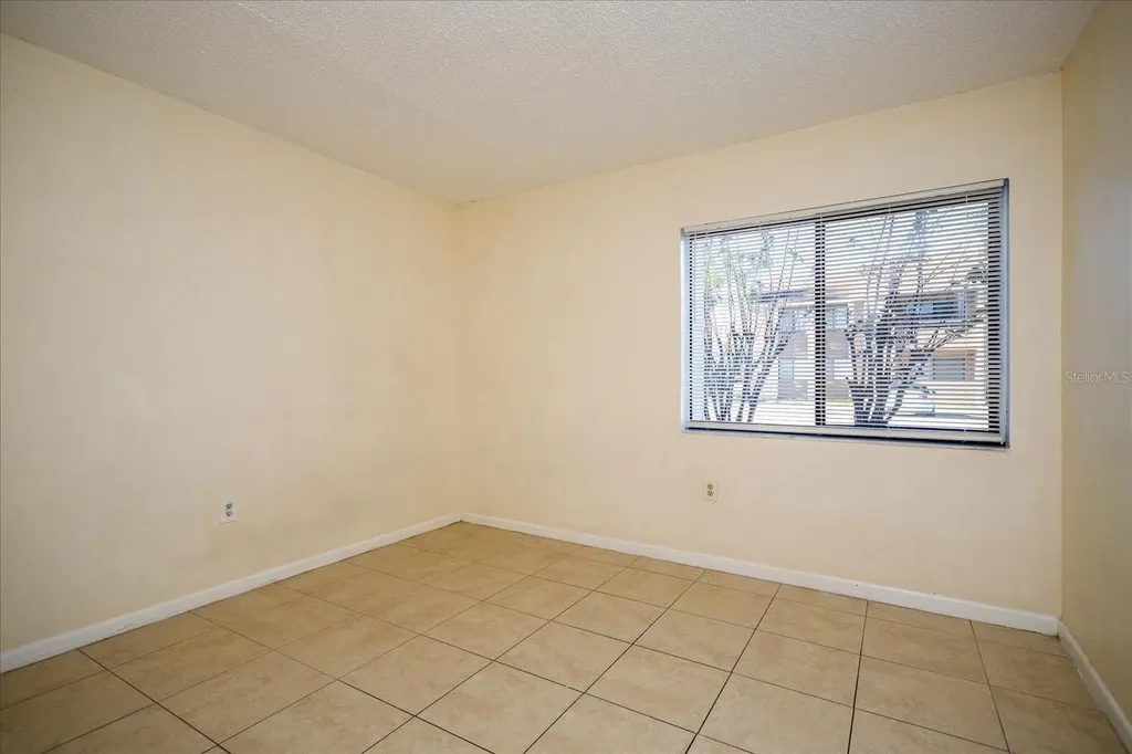 5013 Vineland Road Orlando FL 32811