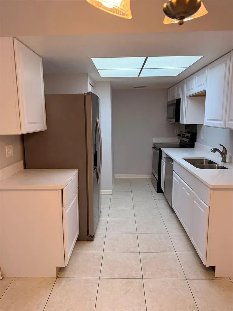 5013 Vineland Road Orlando FL 32811