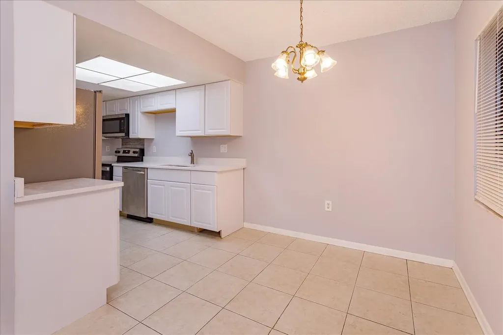 5013 Vineland Road Orlando FL 32811
