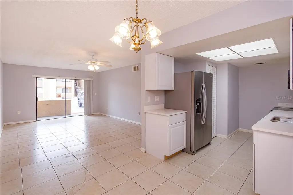 5013 Vineland Road Orlando FL 32811