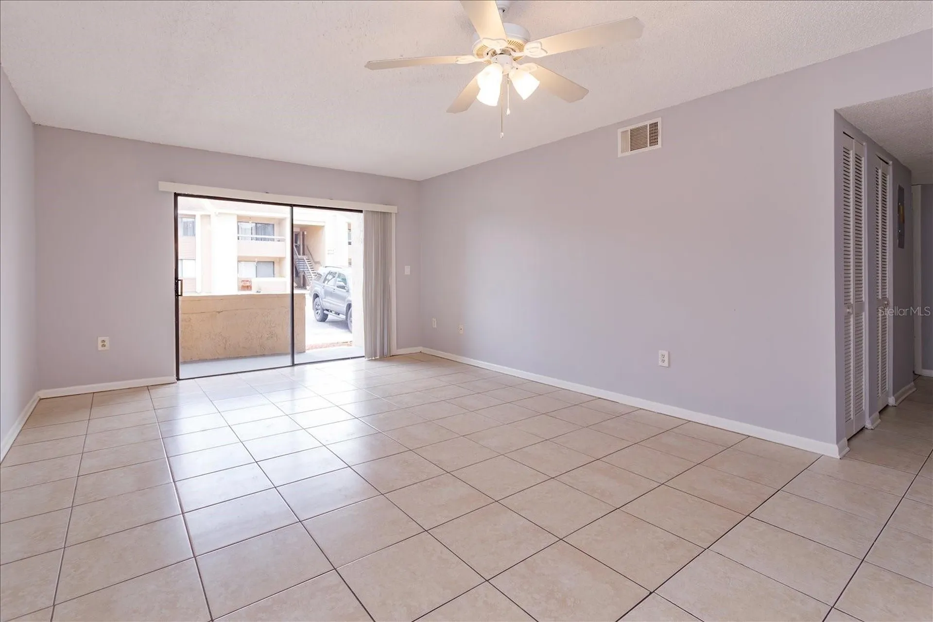 5013 Vineland Road Orlando FL 32811