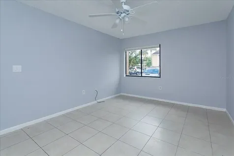 5013 Vineland Road Orlando FL 32811