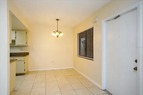 5013 Vineland Road Orlando FL 32811