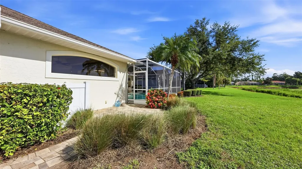 6228 Aventura Drive Sarasota FL 34241