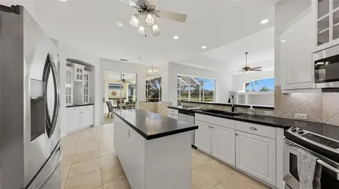 6228 Aventura Drive Sarasota FL 34241