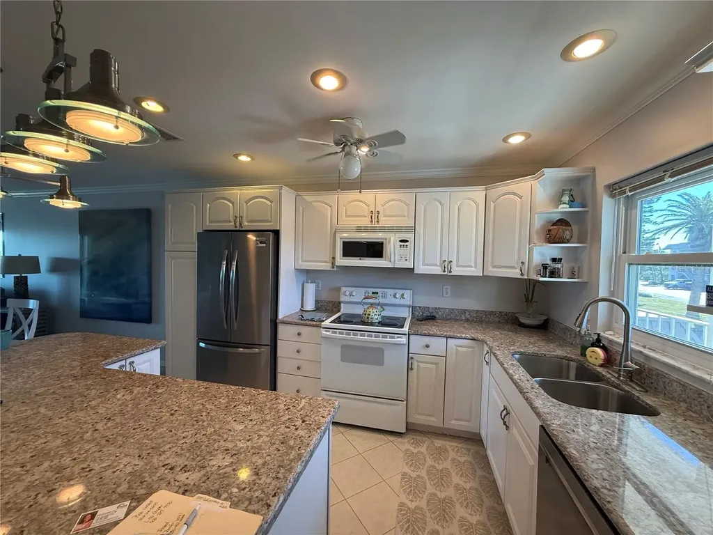 3330 Gulf Of Mexico Drive Longboat Key FL 34228
