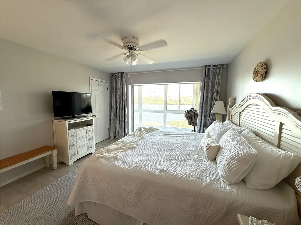 3330 Gulf Of Mexico Drive Longboat Key FL 34228
