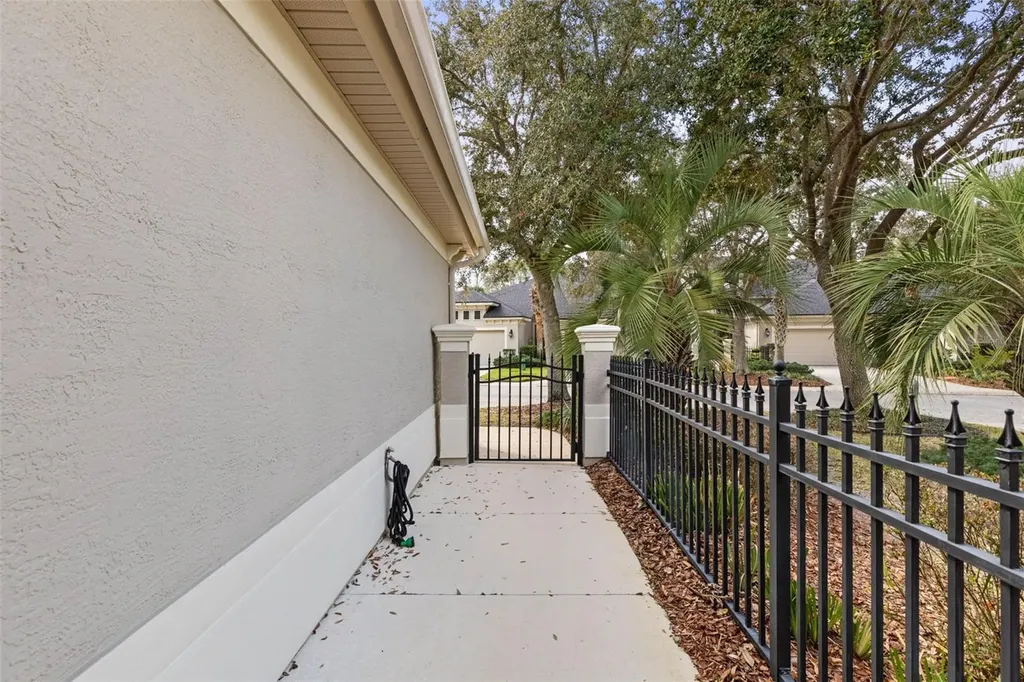 10 River Park Drive N Palm Coast FL 32137