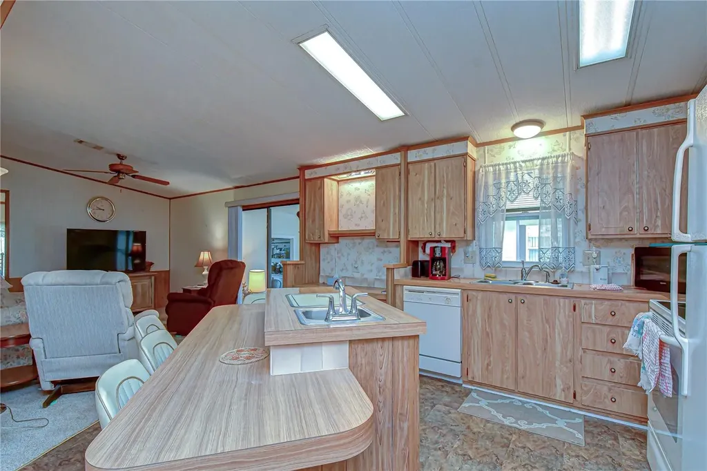 35145 Wagner Way Zephyrhills FL 33541