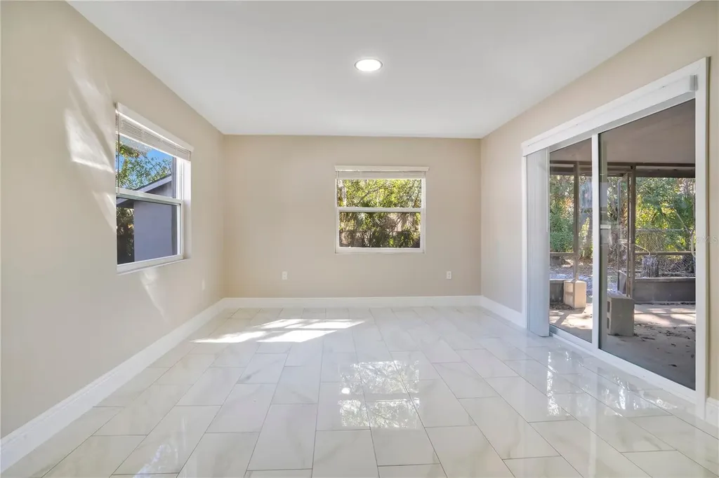 1544 N Highland Street Mount Dora FL 32757