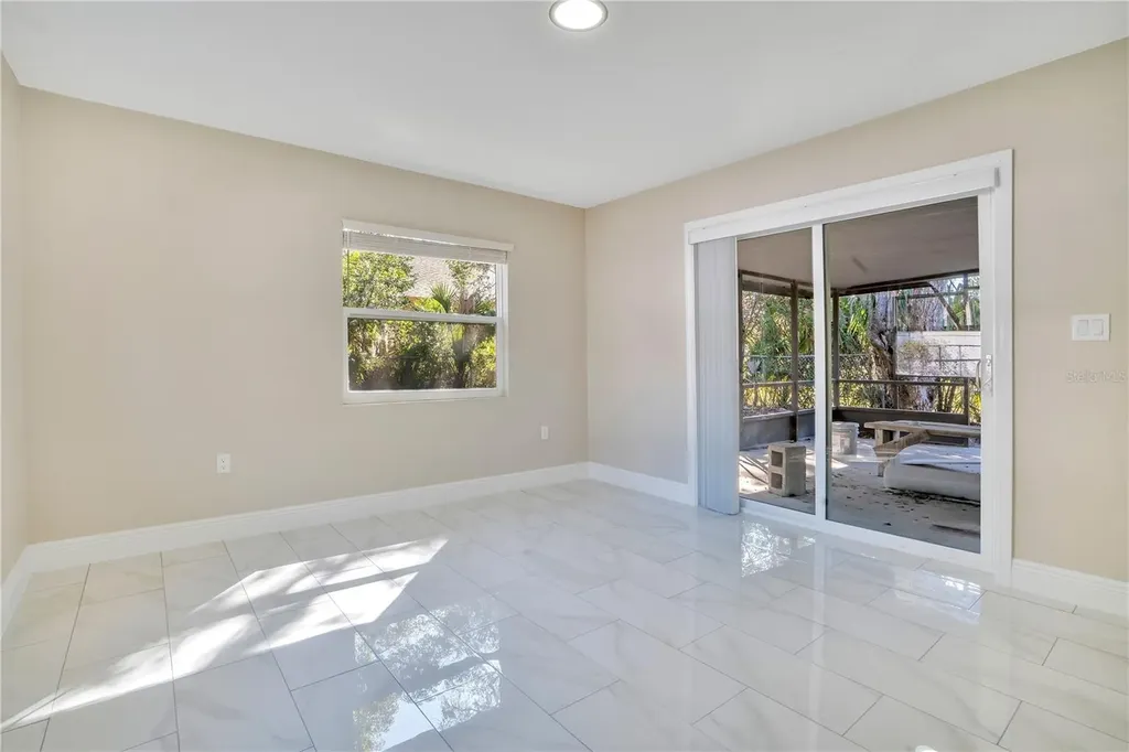 1544 N Highland Street Mount Dora FL 32757