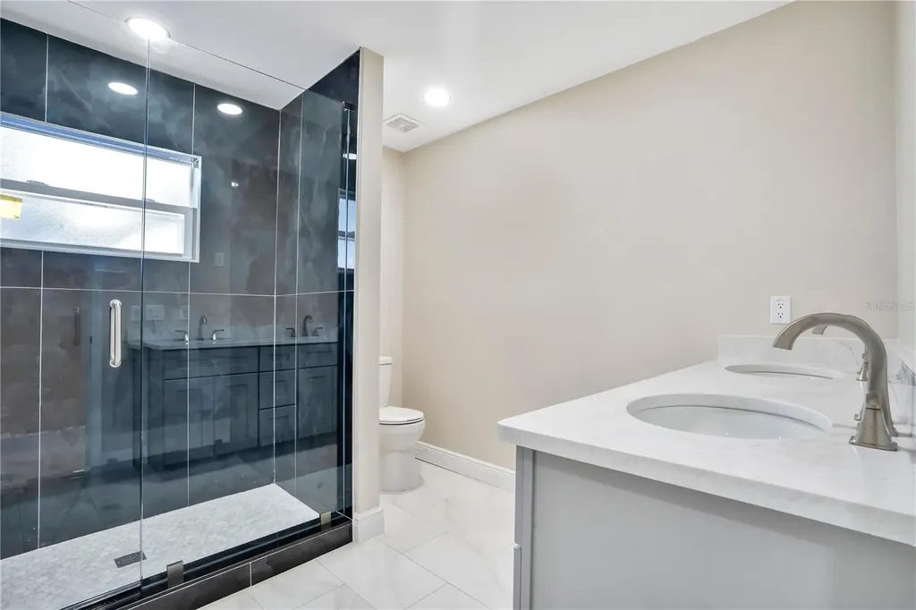 1544 N Highland Street Mount Dora FL 32757
