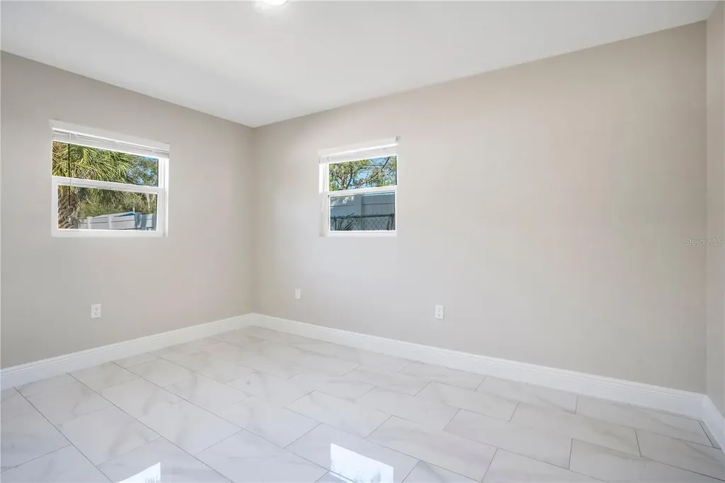 1544 N Highland Street Mount Dora FL 32757