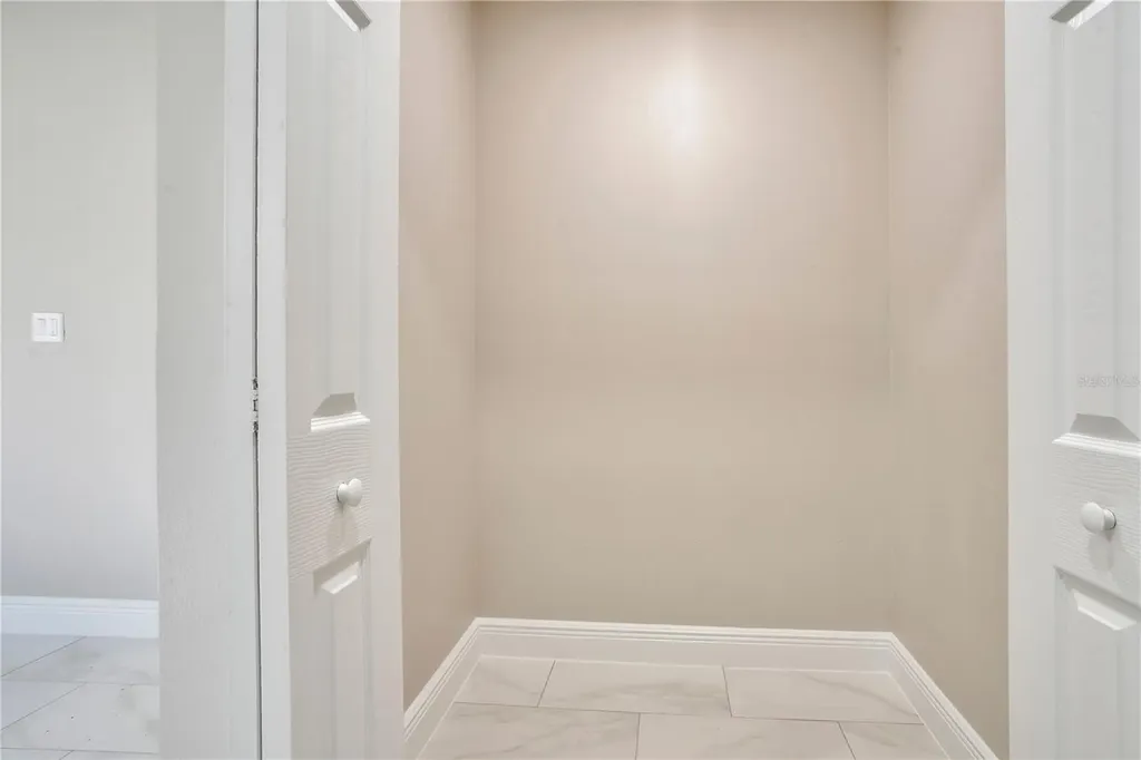1544 N Highland Street Mount Dora FL 32757