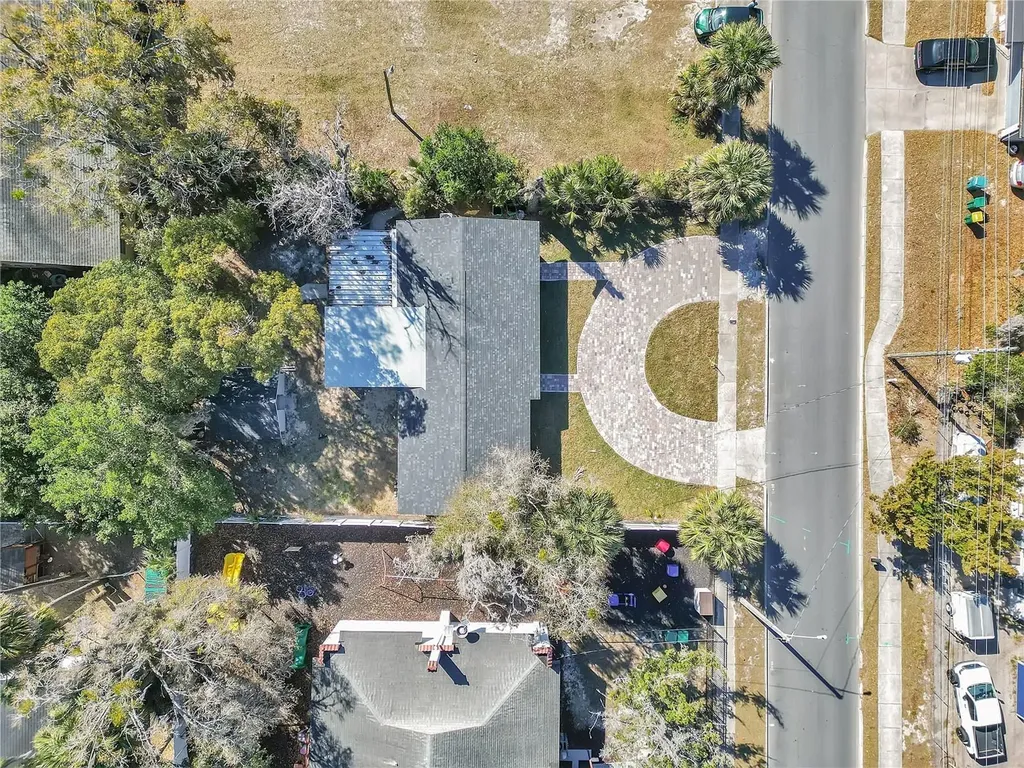 1544 N Highland Street Mount Dora FL 32757