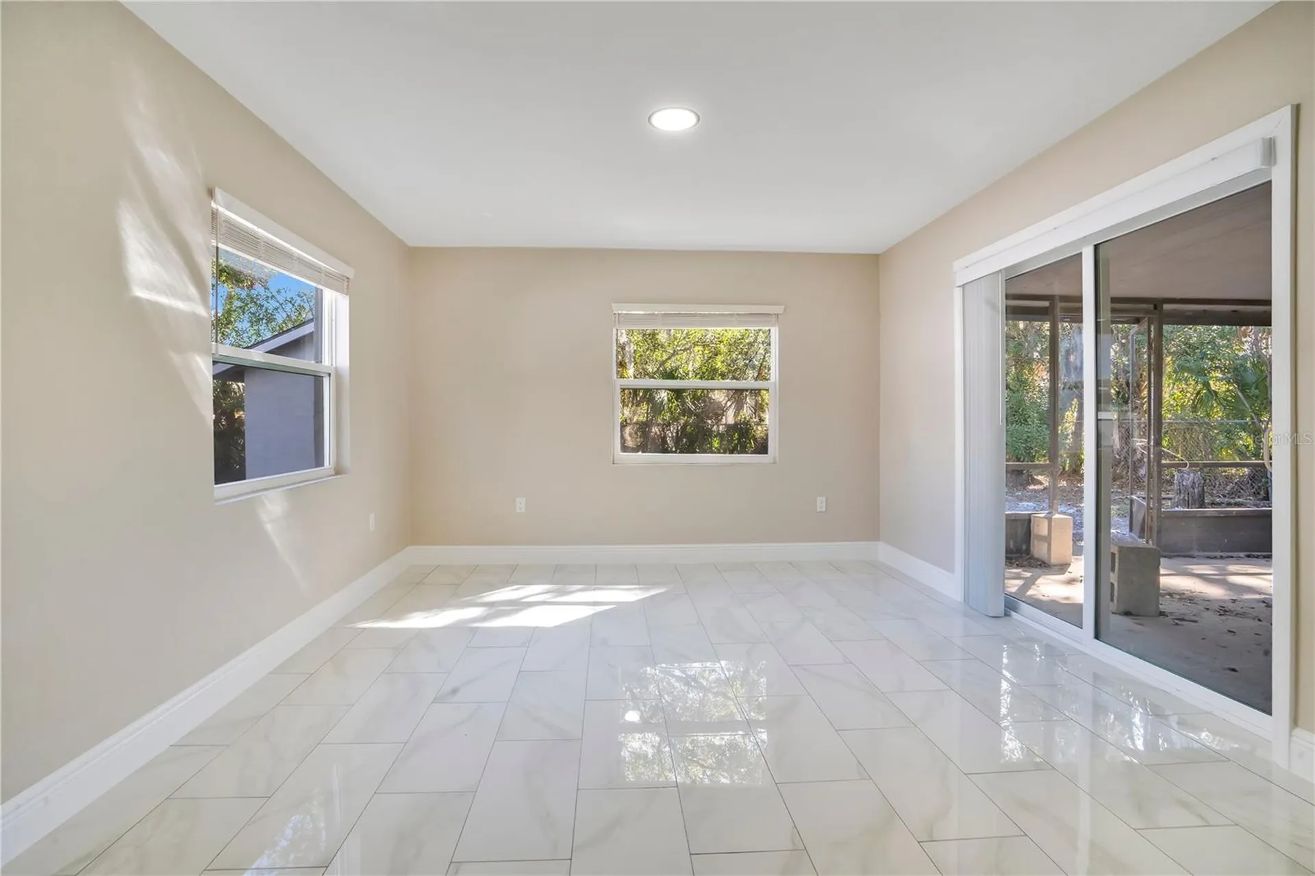1544 N Highland Street Mount Dora FL 32757