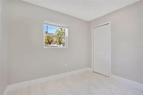 1544 N Highland Street Mount Dora FL 32757
