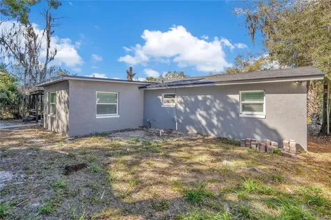 1544 N Highland Street Mount Dora FL 32757