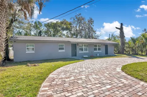 1544 N Highland Street Mount Dora FL 32757
