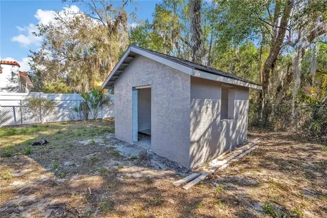 1544 N Highland Street Mount Dora FL 32757