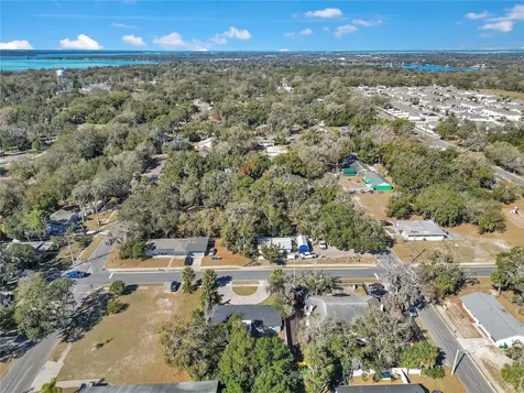 1544 N Highland Street Mount Dora FL 32757