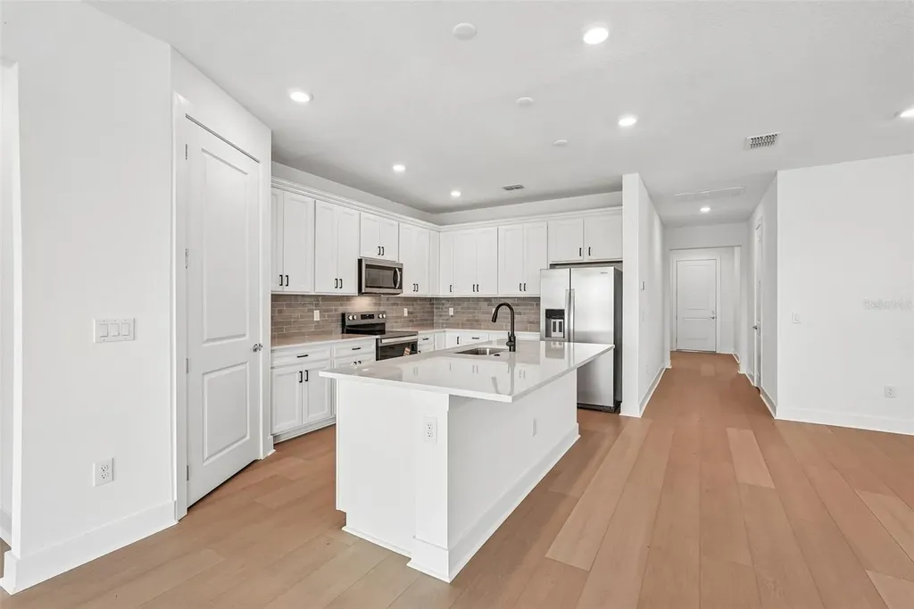 9927 Johnson Oaks Glen Parrish FL 34219