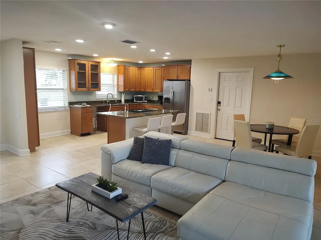 4165 13th Lane NE St Petersburg FL 33703