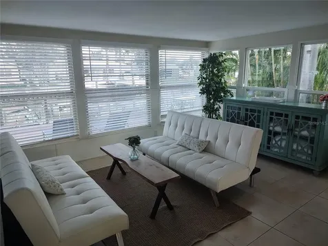 4165 13th Lane NE St Petersburg FL 33703