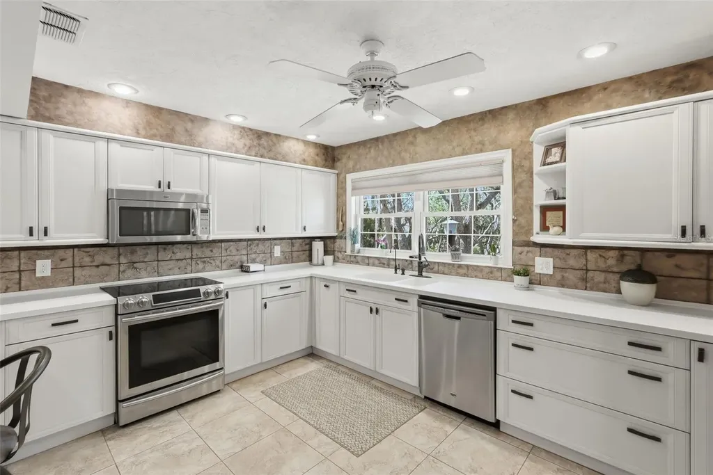 10785 Danielle Drive Largo FL 33774