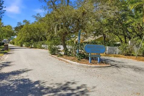 10785 Danielle Drive Largo FL 33774
